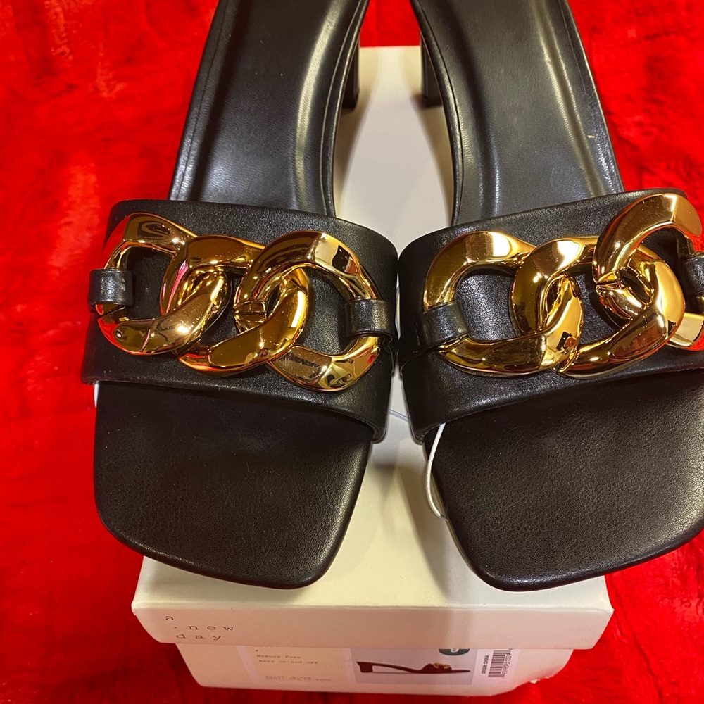 A New Day Women's Black Mules with Gold Chain Shoes Size 9 Brand New In Box NIB